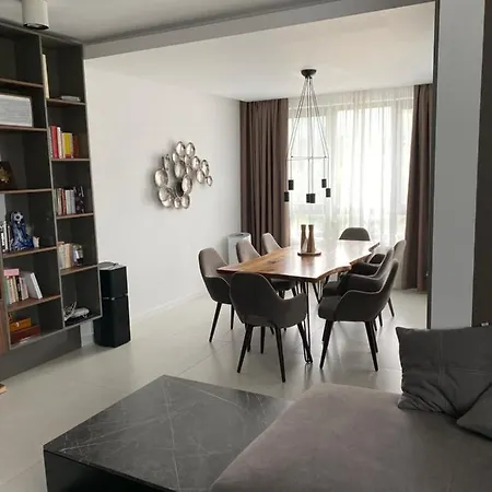 Apartament *